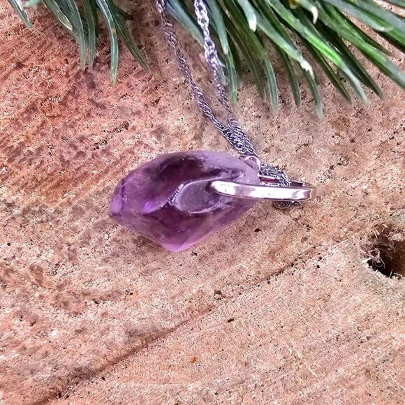 Nature Lavender Amethyst Polished Tooth Silver Leaf Pendant Necklace - Picture 7 of 10